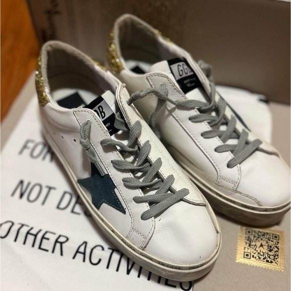 Golden Goose Sneakers Size 37 - Picture 2 of 6